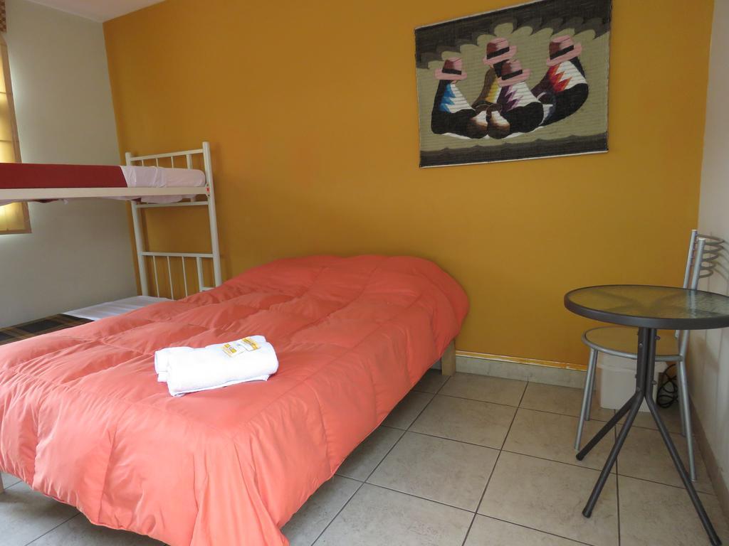 Casa Hualpa Hostel Лима Экстерьер фото
